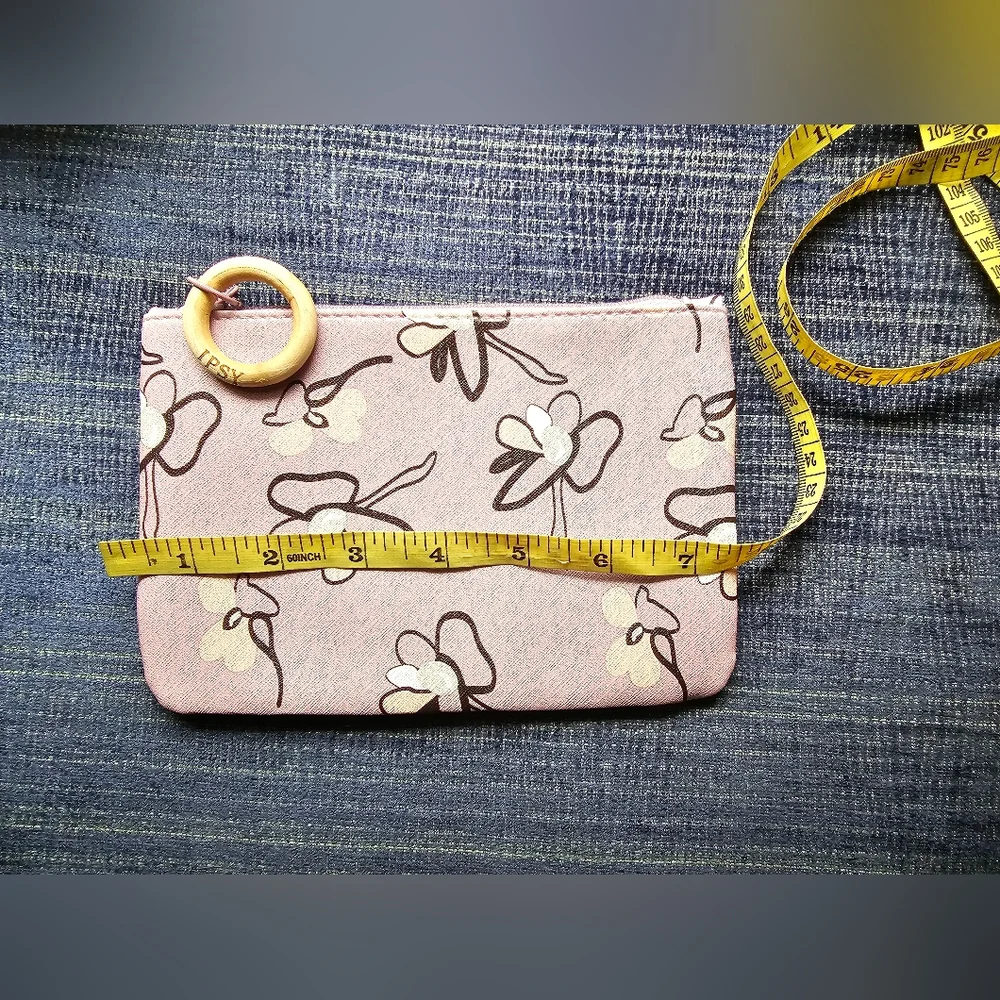 Ipsy purple lavender floral with wood handle makeup pouch